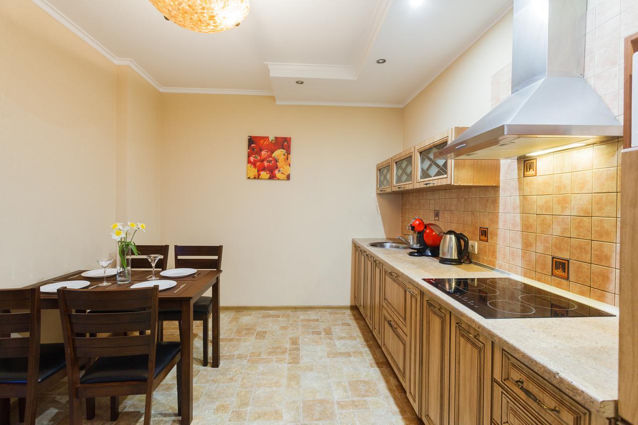 Apartment In Complex Korona On Knyazhyi Zaton 21 Kyiv Exterior photo